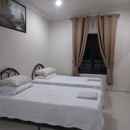 Yasmeen Studio Roomstay Kijal - Room 1 - For Two Person Islam Guest Only Luaran gambar